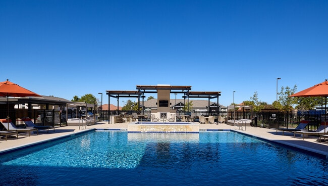 Photo - Avenida Carrollton