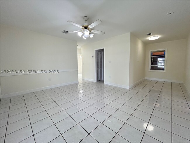 Photo - 120 E 8th Ave