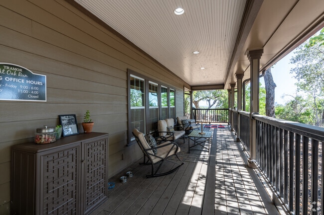 Leasing Office - Tramor at Oak Run