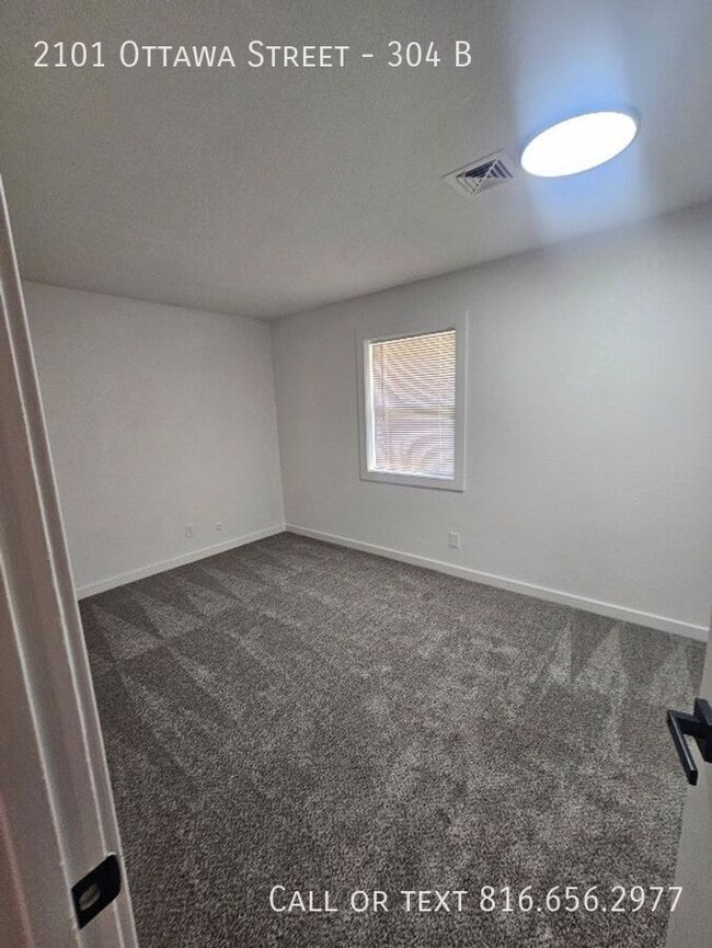 Photo - 2101 Ottawa St Unit 304 B