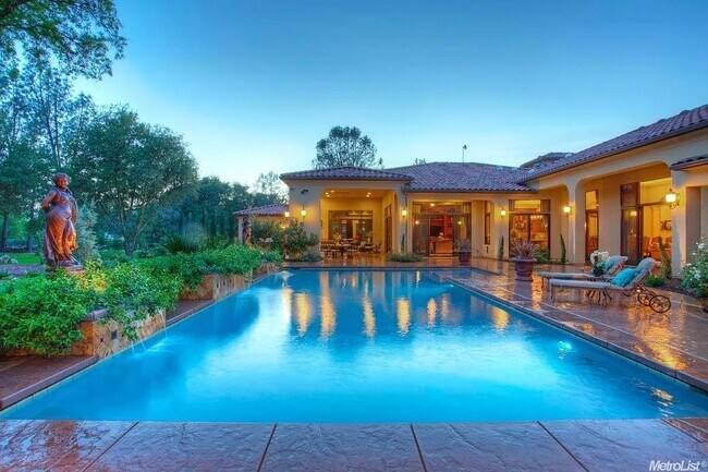 Photo - 6100 Terracina Ct