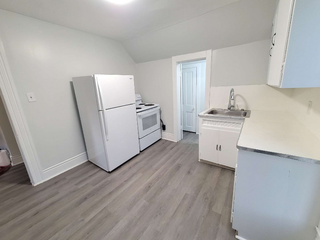 Photo - 115 W Blanche St Apartment Unit 2