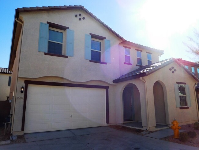 Naturally Well-Lit 4 bed/3 bath Single-Fam... - Naturally Well-Lit 4 bed/3 bath Single-Fam... House