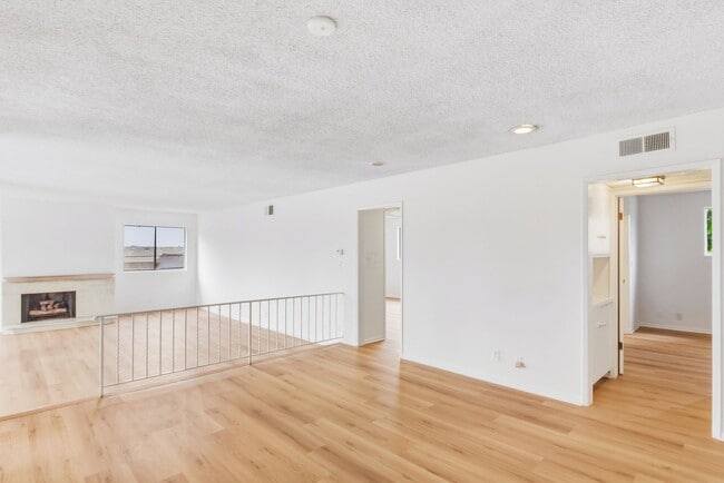 Photo - HUGE TOP FLOOR 2 BED 2 BATH IN PRIME SANTA MONICA! -FIREPLACE, BALCONY & GARAGE PARKING SPACE Unit 808D Princeton St
