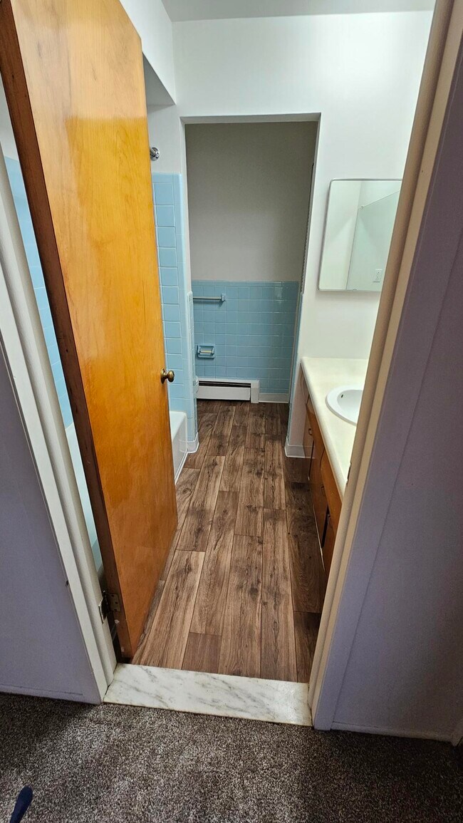 Somerset Manor East Apartments Sterling Heights, MI