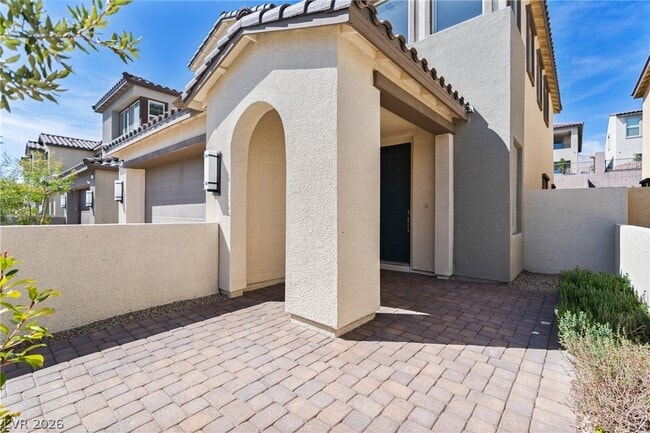 Photo - 115 Medianoche St