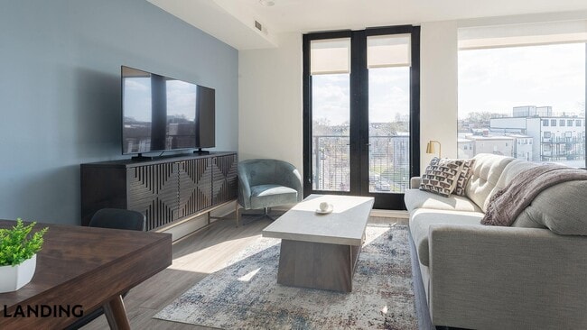 Building Photo - 1214 Bladensburg Rd NE