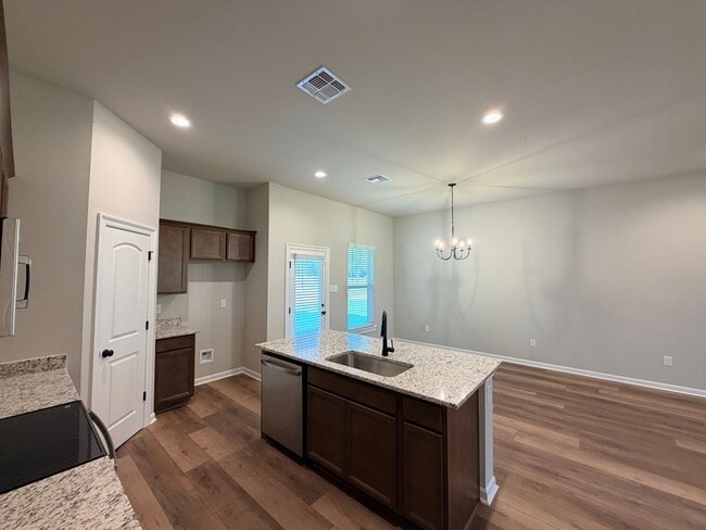 Photo - 302 Babineaux Ln