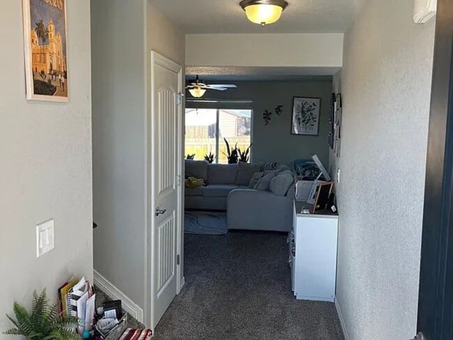 Photo - 5492 Hammond Dr