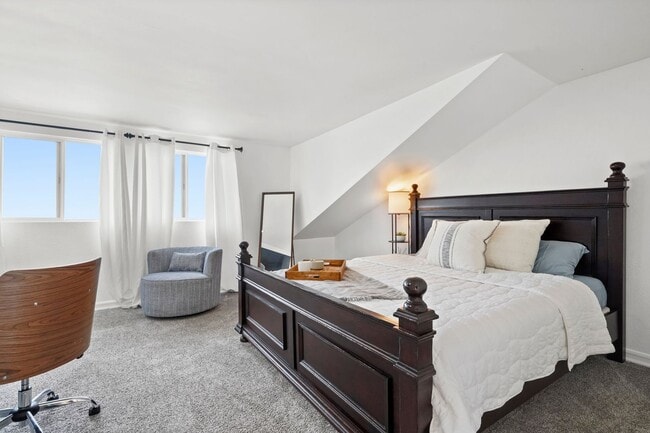 Photo - Oceanfront Silverstrand | 4 Bedroom + 3 Ba...