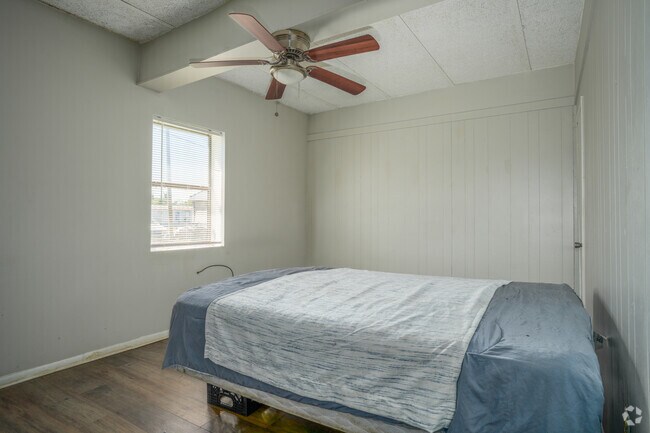 1BR, 1BA - 533SF - Primary Bedroom - Sidon Estates