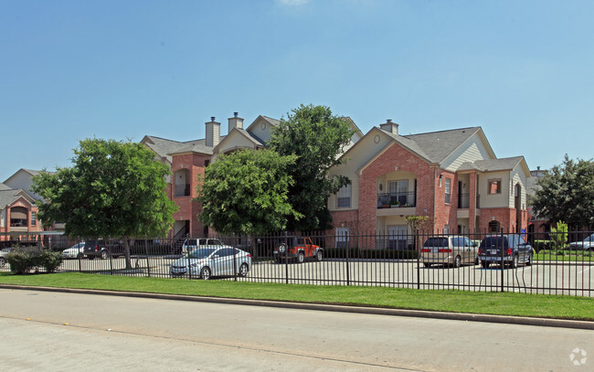 Building Photo - Fountains of Tomball Rental