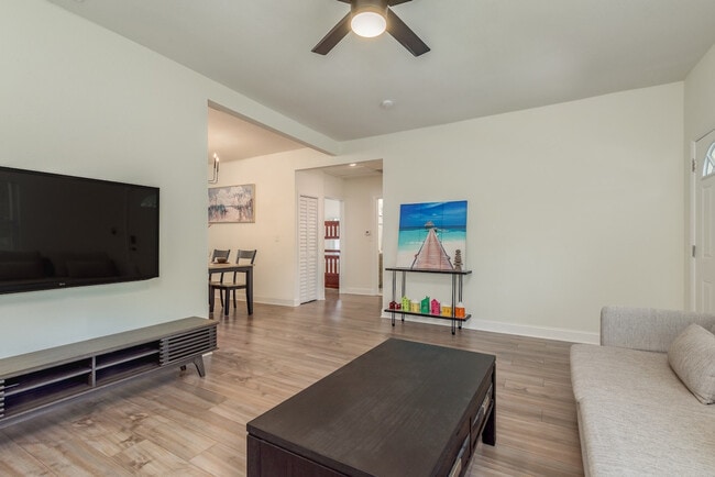 206 W Warren Ave Unit SI ID1053150P