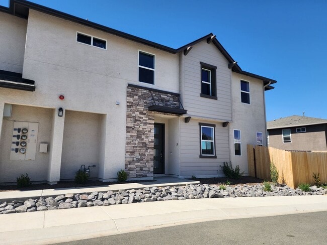New Townhome in South Carson City - New  Townhome  in South Carson City