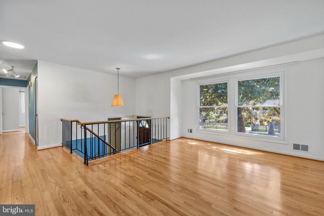 2409 Hayden Dr