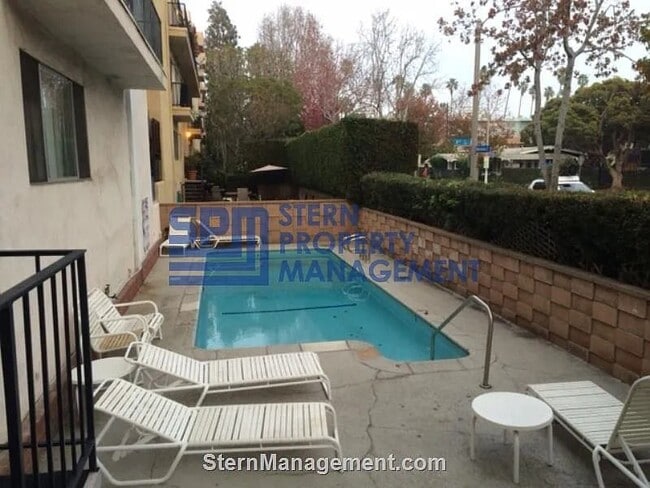 Photo - 225 Montana Ave Unidad 306