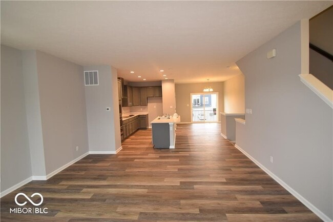 Photo - 2933 Bolton Square Blvd