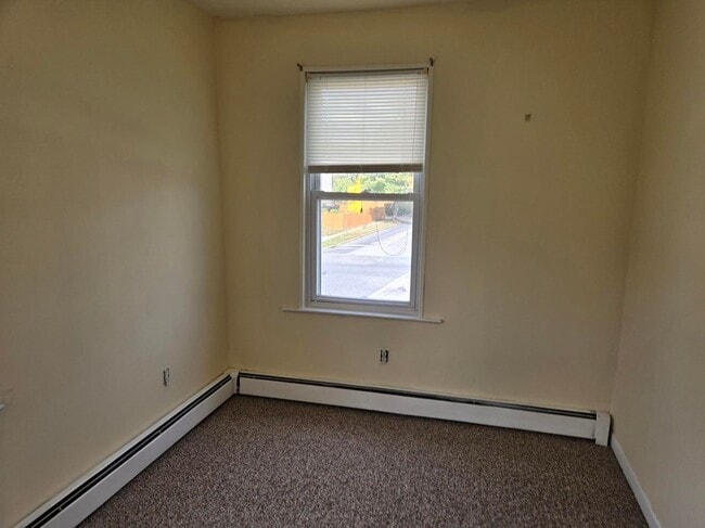 Photo - 3301 E Northern Pkwy