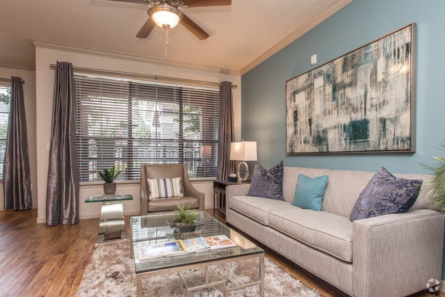 Photo - Monaco at Main