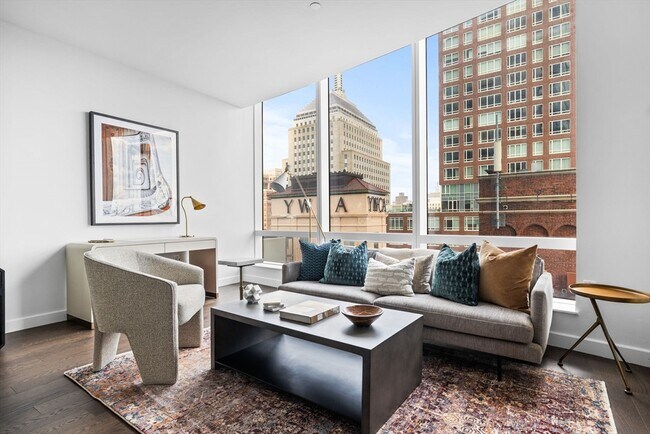 Photo - 430 Stuart St Unidad 1603