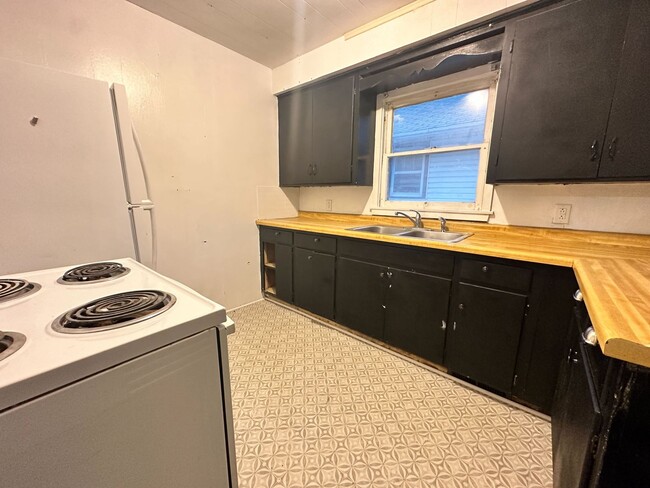 Photo - 2 bedroom 1 bath house!