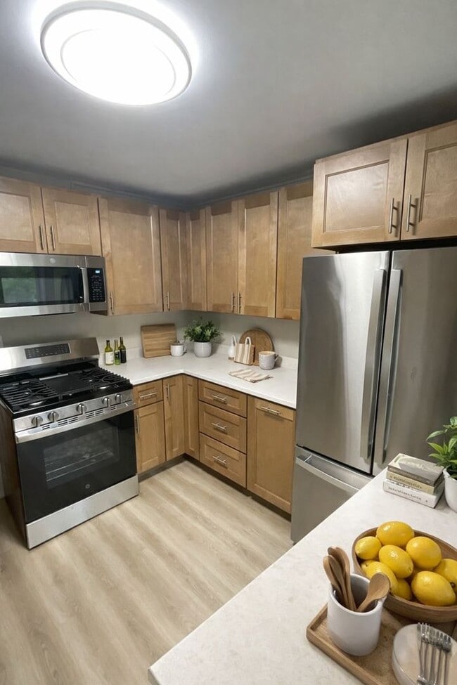 Photo - 601 Woodland Ave Unit Upper