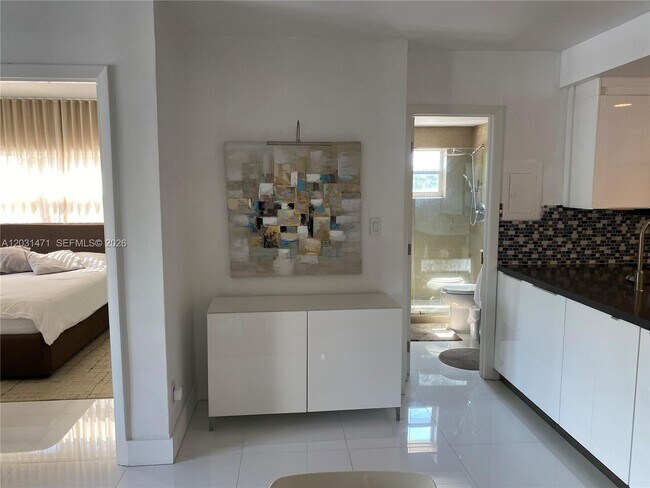 Photo - 1540 Meridian Ave Unit 4K