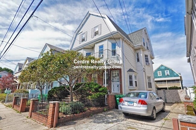 Photo - 17 Princeton St Apartments Unit 3