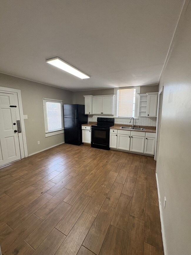 Photo - 2524 Norwich-