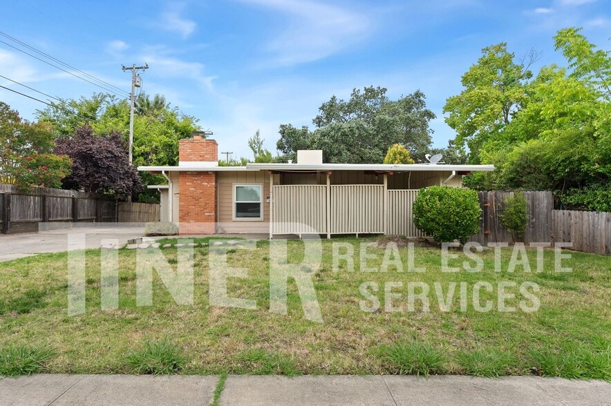 1630 Cindy Cir