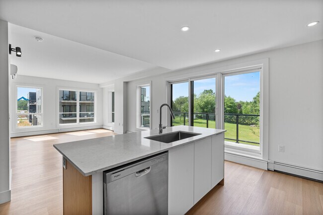 Photo - River Residence