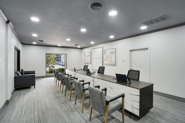 Photo - Seville @ Bellmar