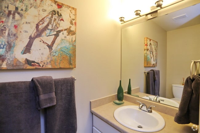 2 BR-Guest Bathroom