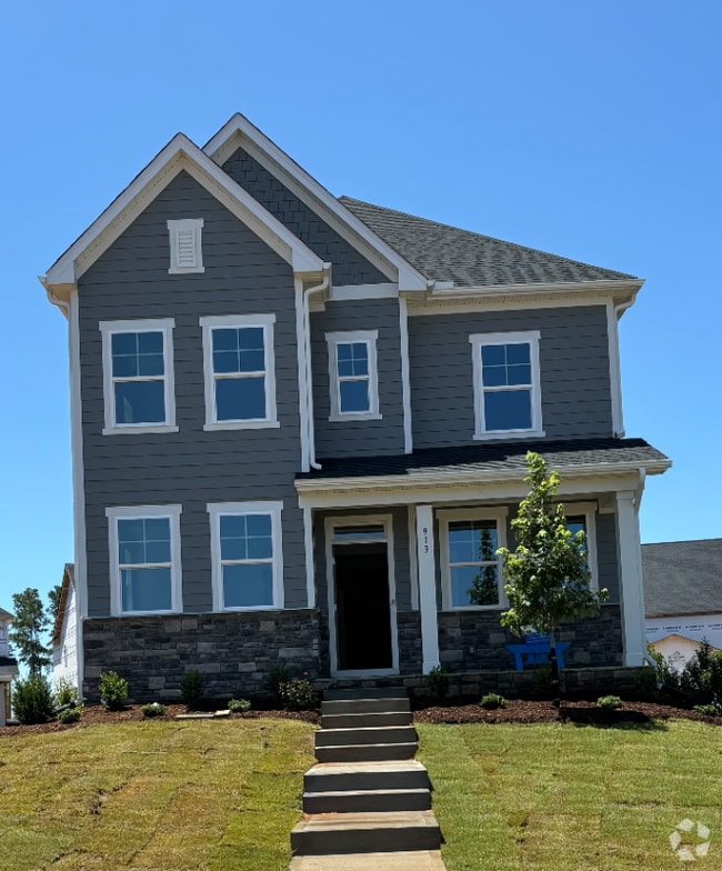 Building Photo - 913 Crossbill Dr Rental