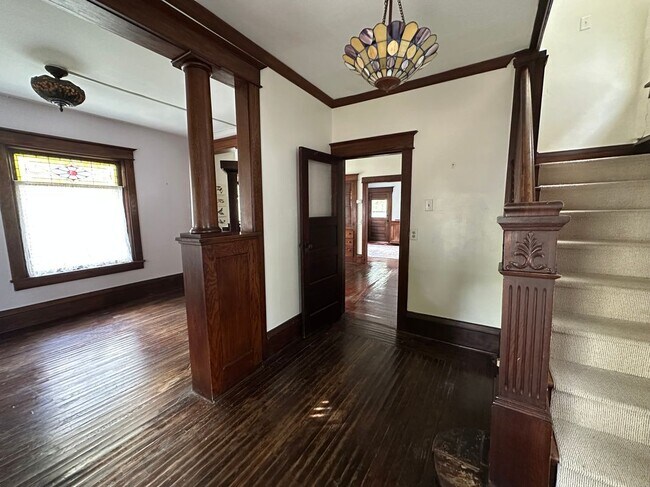 Photo - 83 Shethar St