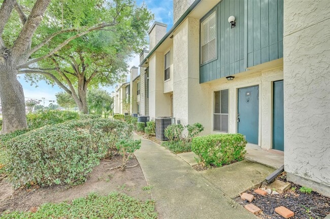 Photo - 250 El Dorado Blvd Unit 138