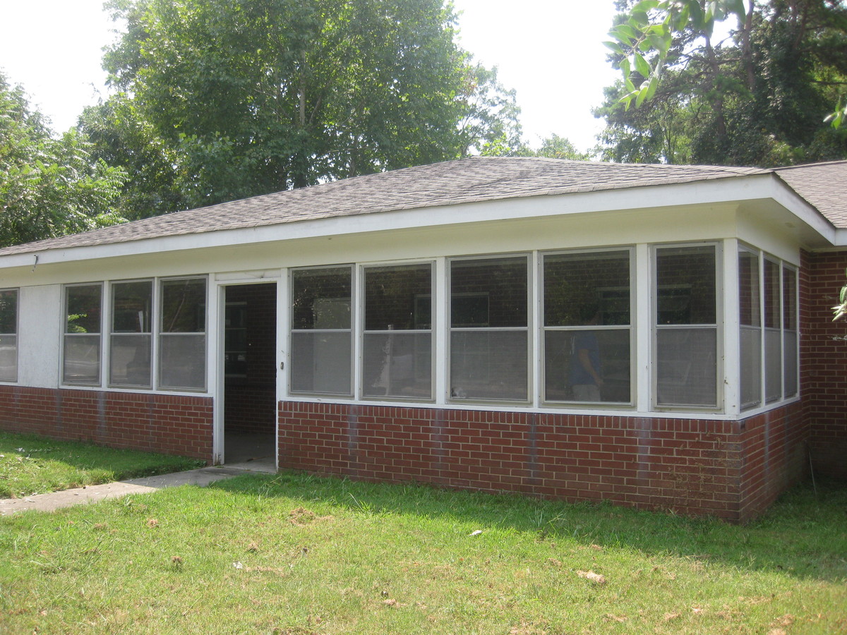 Photo - 266 SW Malvern Dr Apartments