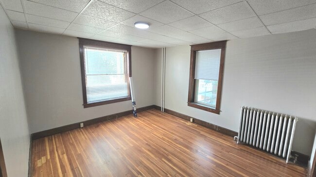715-717 Oak Hill Ave