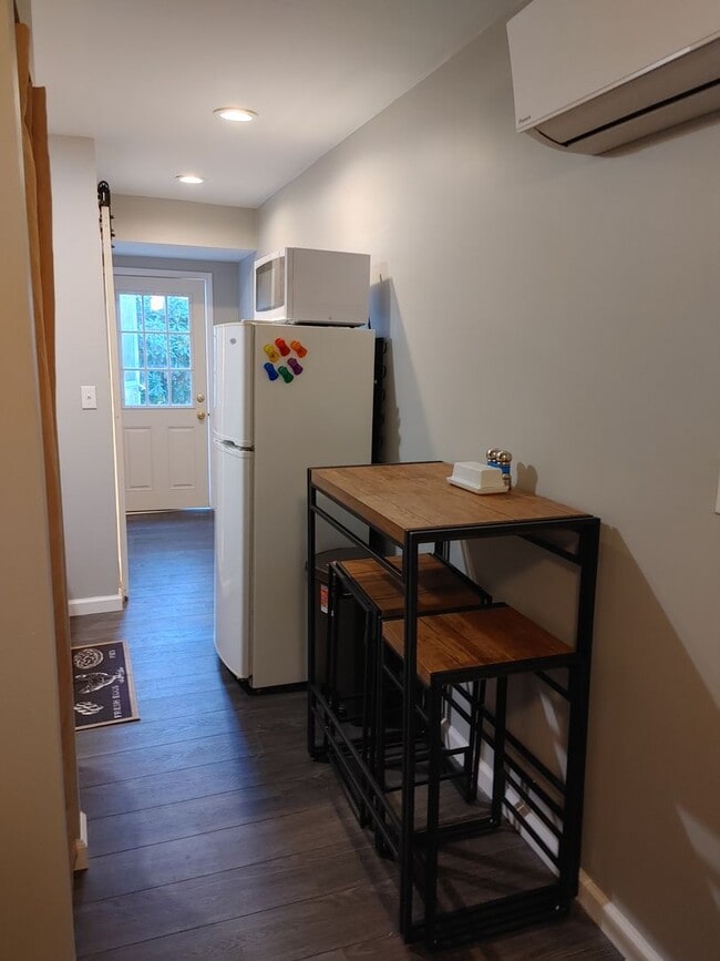 Photo - 2317 Broad St Unidad Apt. 3