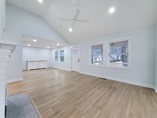 Photo - Minutes from Downtown Greenville in a Beautifully Remodeled Custom Home!