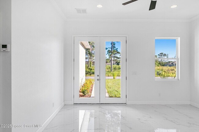 Photo - 1415 Palau St SE