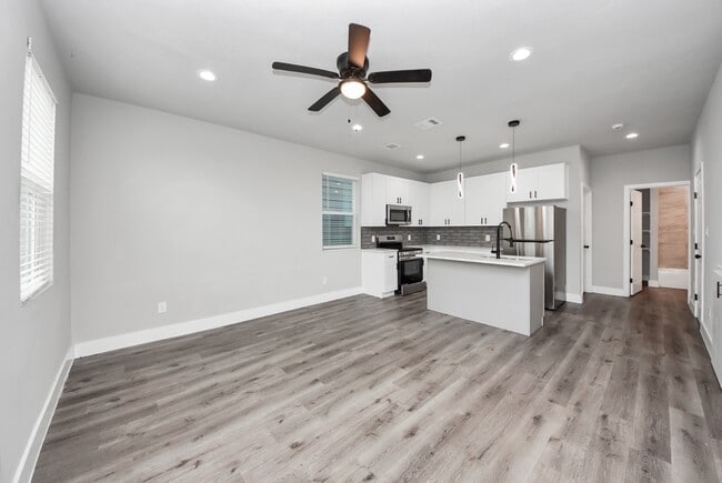 Photo - 19104 Sears Dr