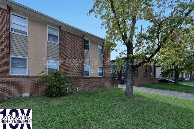 Photo - 3069 Rotunda Ct S