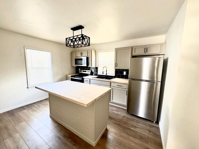 Photo - 1218 Ridge Ave