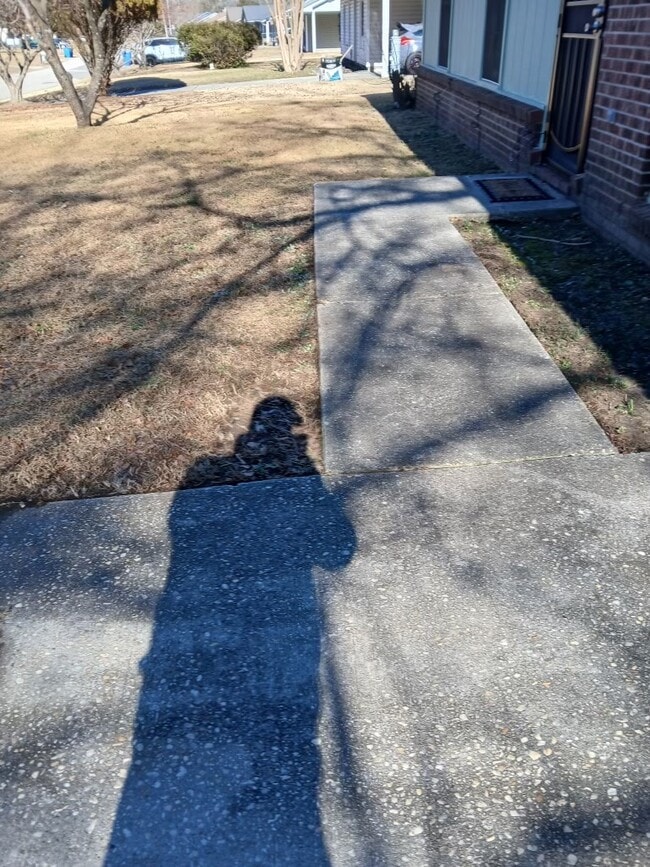 Photo - 1127 Strathdon Ave