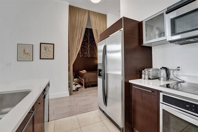 Photo - 1900 N Bayshore Dr Unit 508