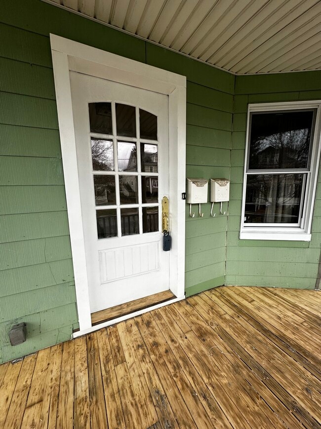 Photo - 227 Hamilton Ave Unidad 2