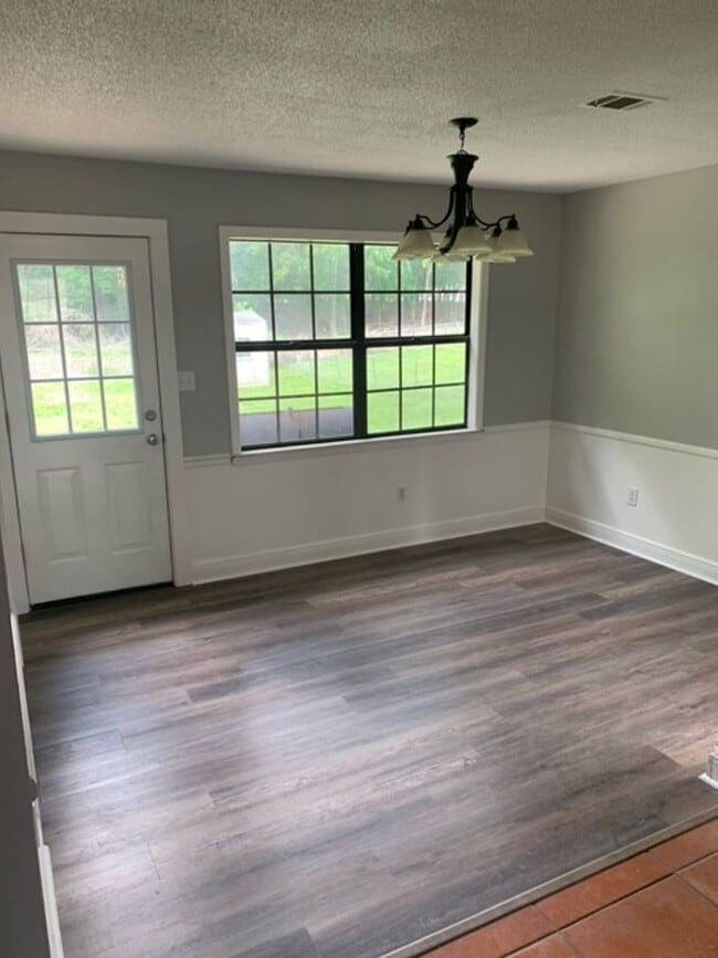 Photo - Renovated 3 Bedroom 2 Bath Home for Rent!!