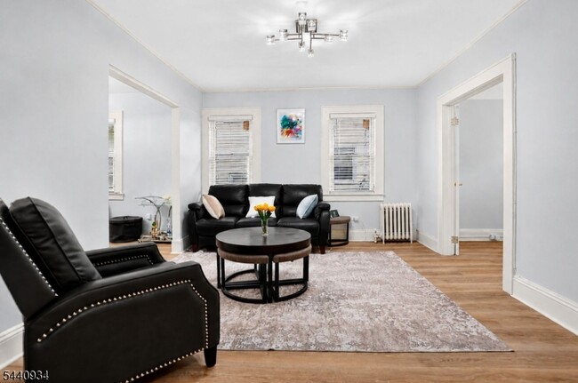 Photo - 639 Walsh Ave