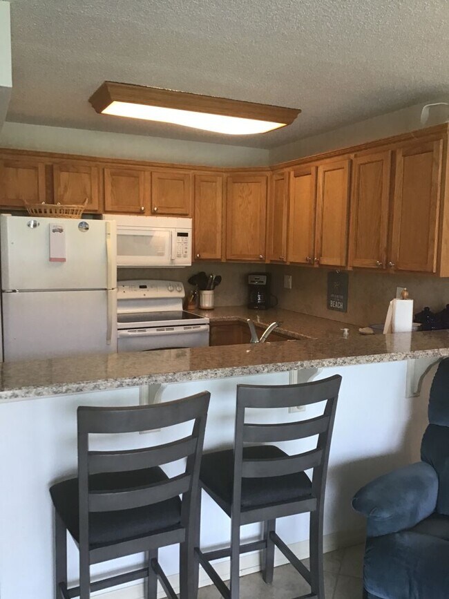 Photo - Amazing Ocean View from Pool and Jacuzzi -... Unit 223